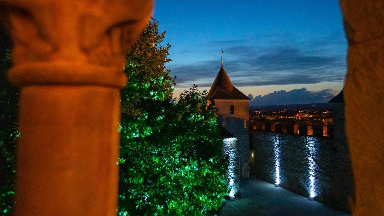 Tout Confort ! Calme, Climatisation, Vue Degagee, Ville ,Parking Gratuit, Ascenseur, Wifi Carcassonne Bagian luar foto